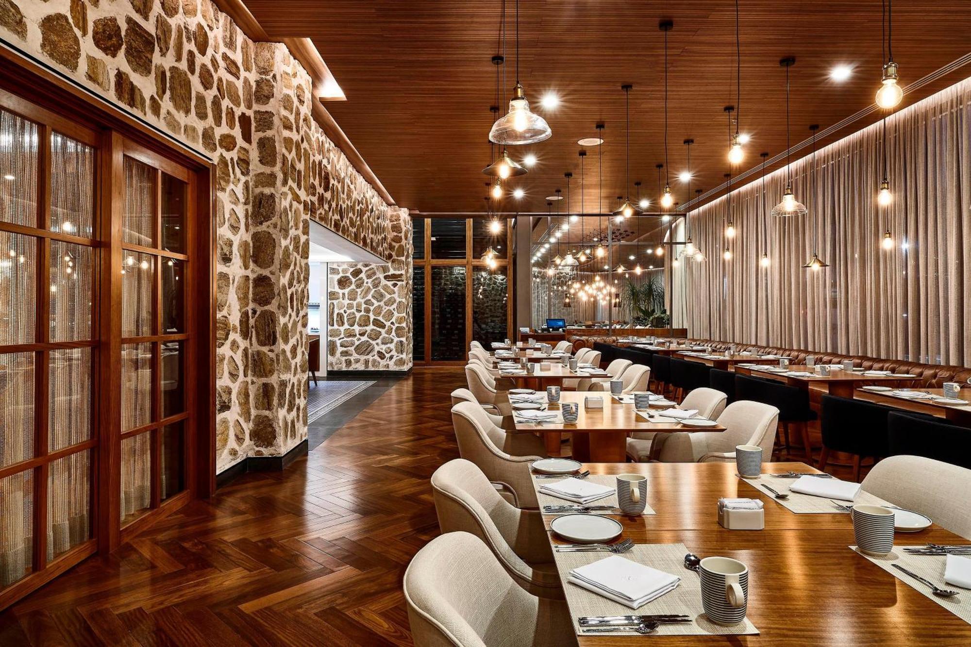 喜来登桑托斯酒店 外观 照片 The interior of the restaurant
