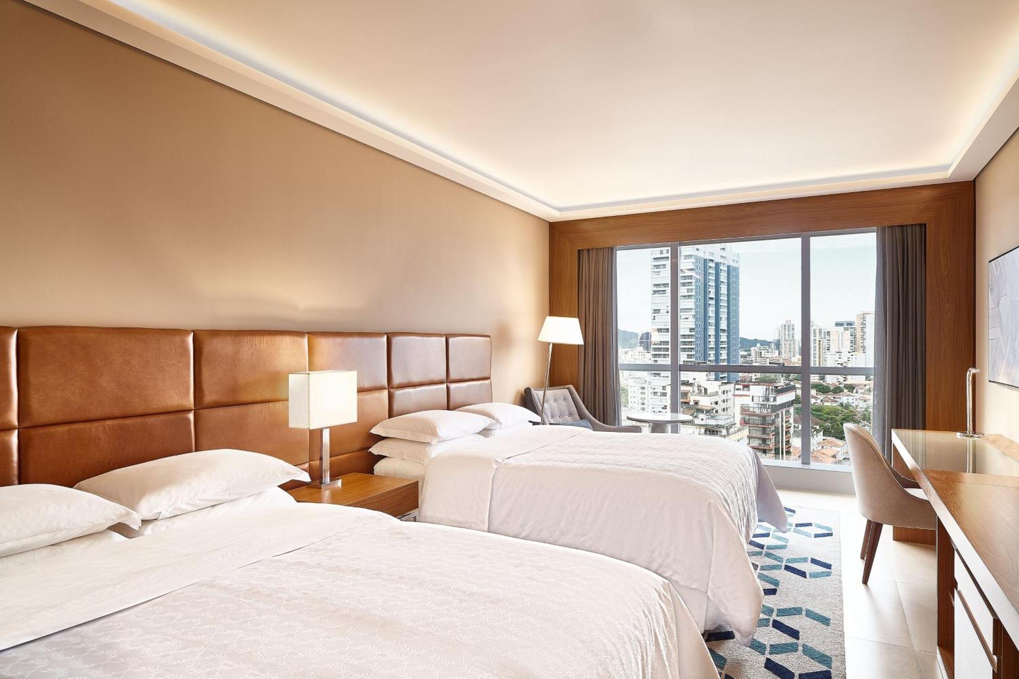 喜来登桑托斯酒店 外观 照片 A guest room at the hotel