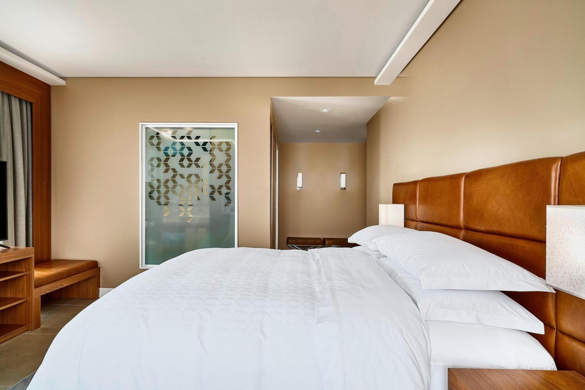 喜来登桑托斯酒店 外观 照片 A bedroom at the hotel